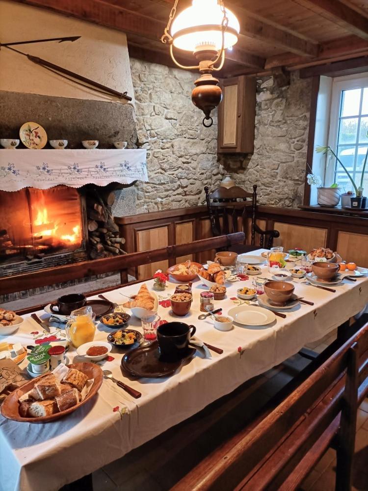 Oudoty Bed and Breakfast Kerlouan Exteriör bild